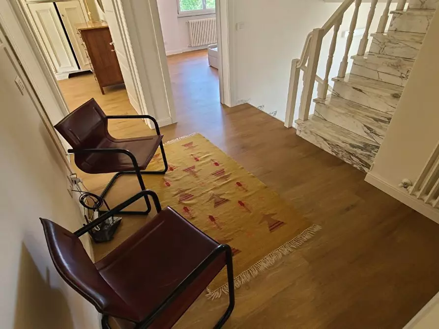 Immagine 29 di Villa in affitto  a Pietrasanta