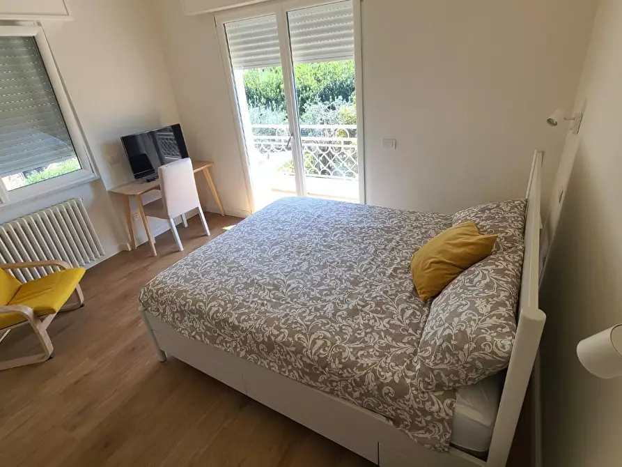 Immagine 24 di Villa in affitto  a Pietrasanta