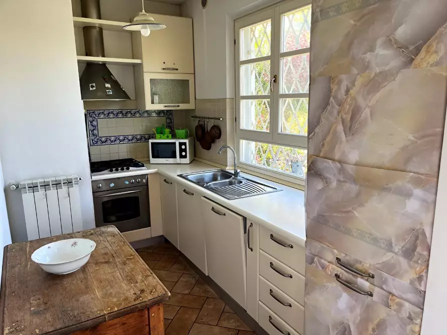 Immagine 5 di Casa bifamiliare in vendita  a Seravezza