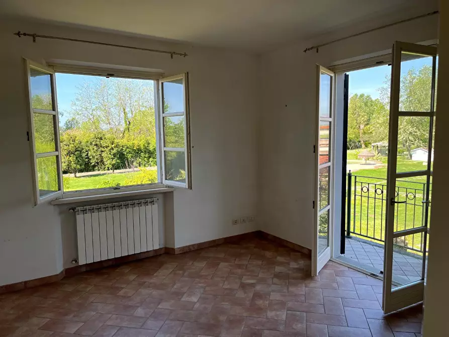 Immagine 12 di Casa bifamiliare in vendita  a Seravezza