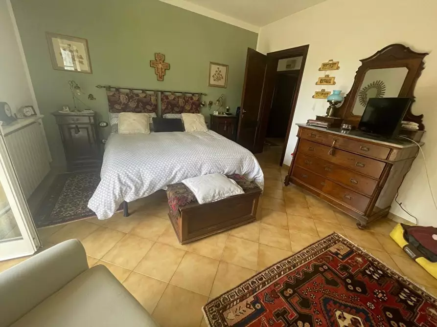 Immagine 11 di Casa bifamiliare in vendita  a Ortonovo