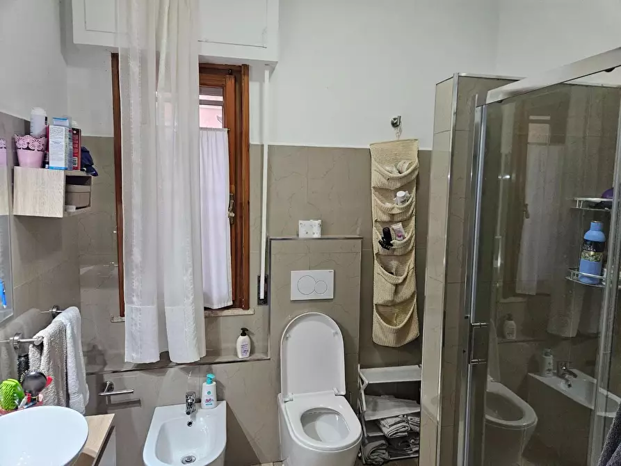 Immagine 17 di Appartamento in vendita  a Rosignano Marittimo