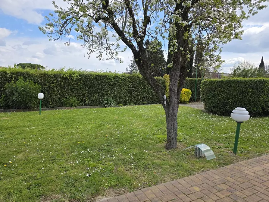 Immagine 40 di Casa bifamiliare in vendita  a Fucecchio