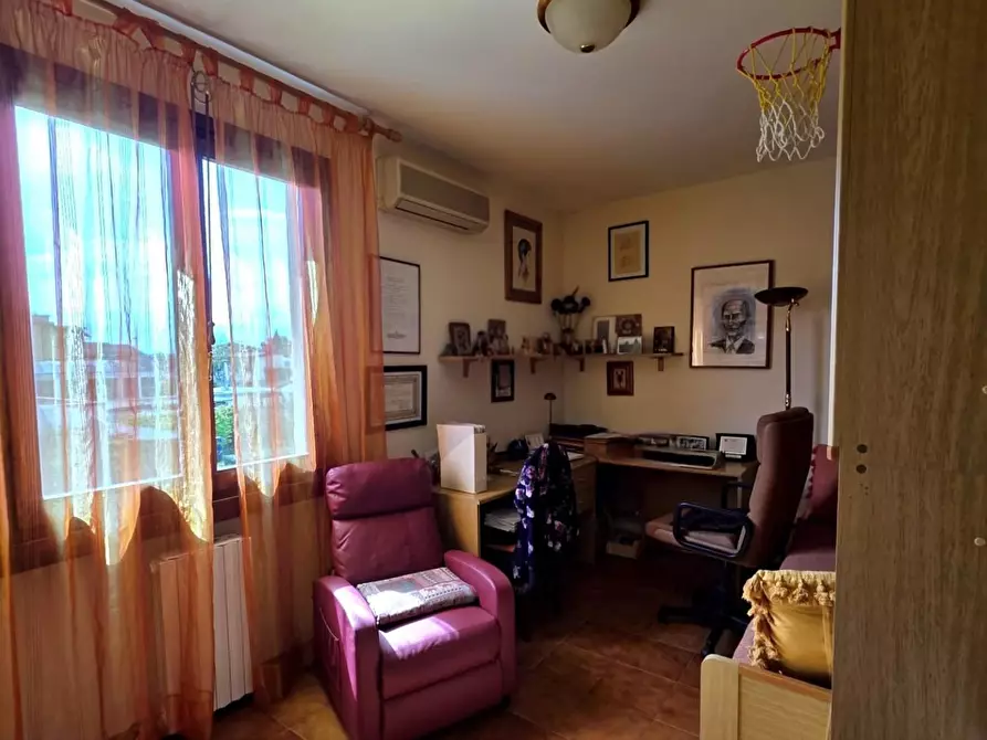 Immagine 20 di Casa bifamiliare in vendita  a Fucecchio