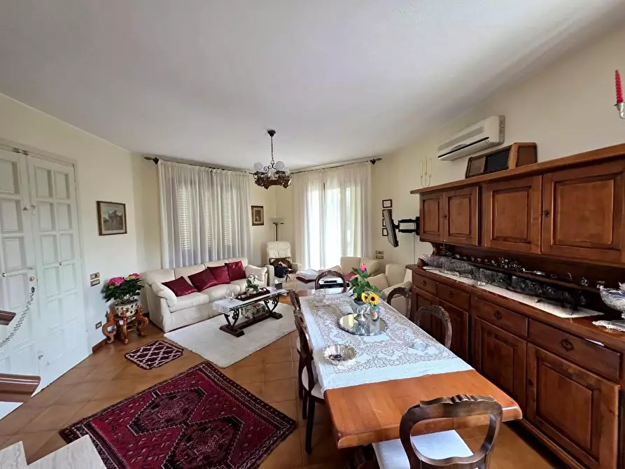 Immagine 8 di Casa bifamiliare in vendita  a Fucecchio