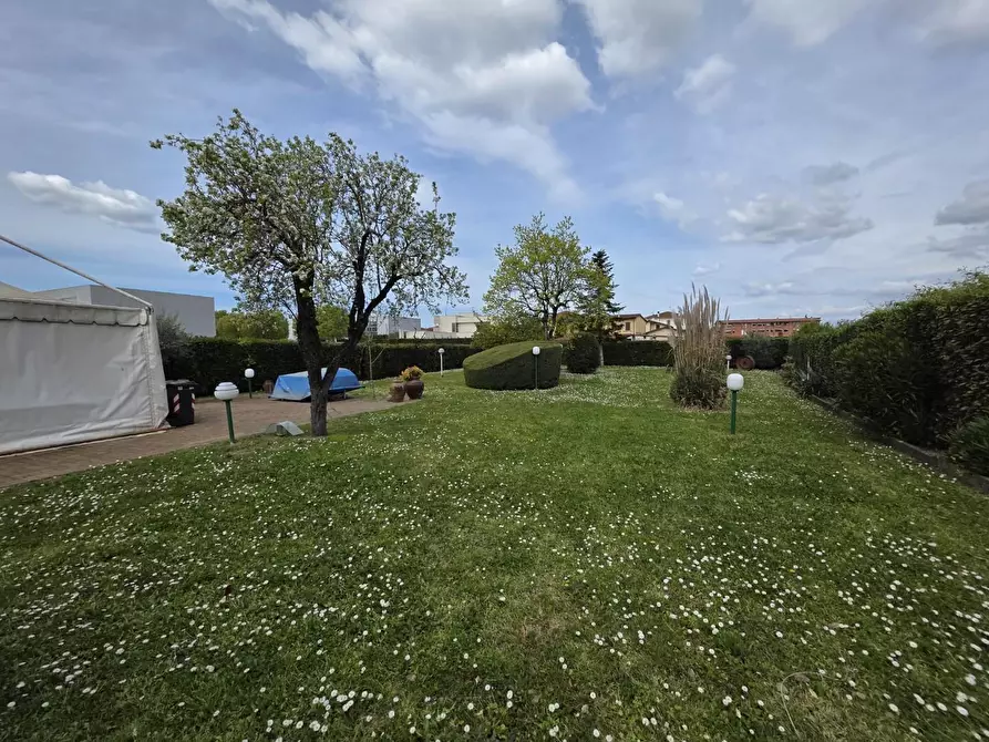 Immagine 39 di Casa bifamiliare in vendita  a Fucecchio