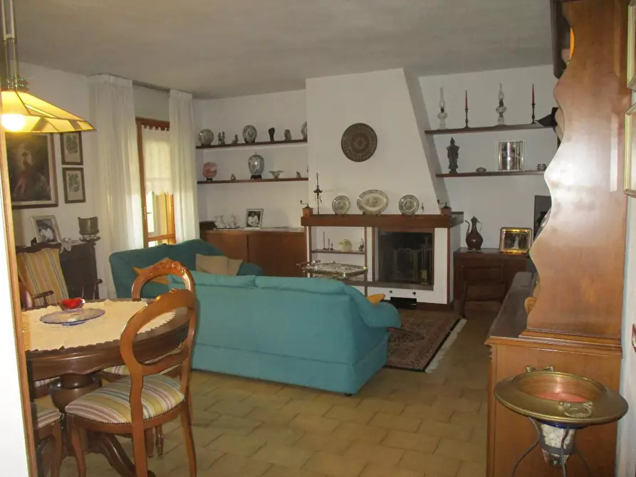 Immagine 1 di Appartamento in vendita  a Pontedera