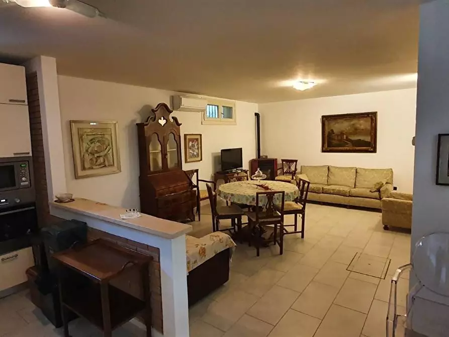 Immagine 12 di Casa bifamiliare in vendita  a Montignoso