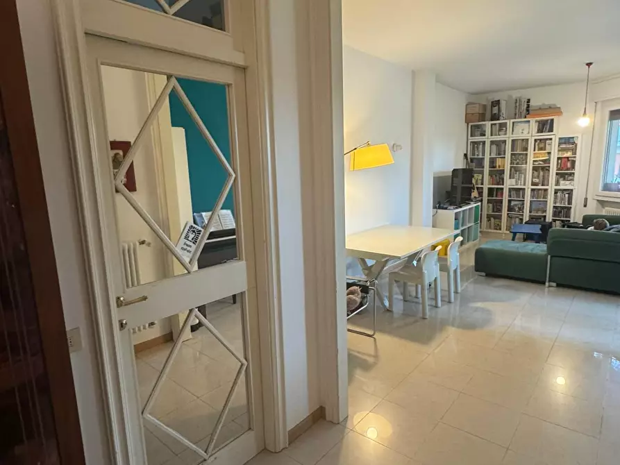 Immagine 16 di Appartamento in vendita  a Pietrasanta