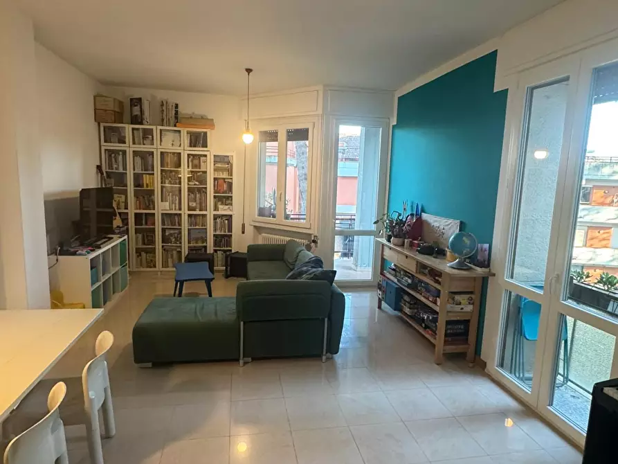 Immagine 1 di Appartamento in vendita  a Pietrasanta