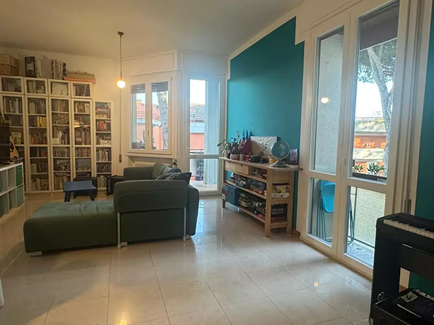 Immagine 10 di Appartamento in vendita  a Pietrasanta
