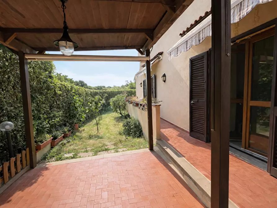 Immagine 2 di Villetta a schiera in vendita  a Calci