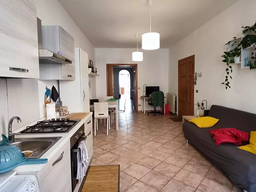 Immagine 4 di Appartamento in vendita  a Pisa