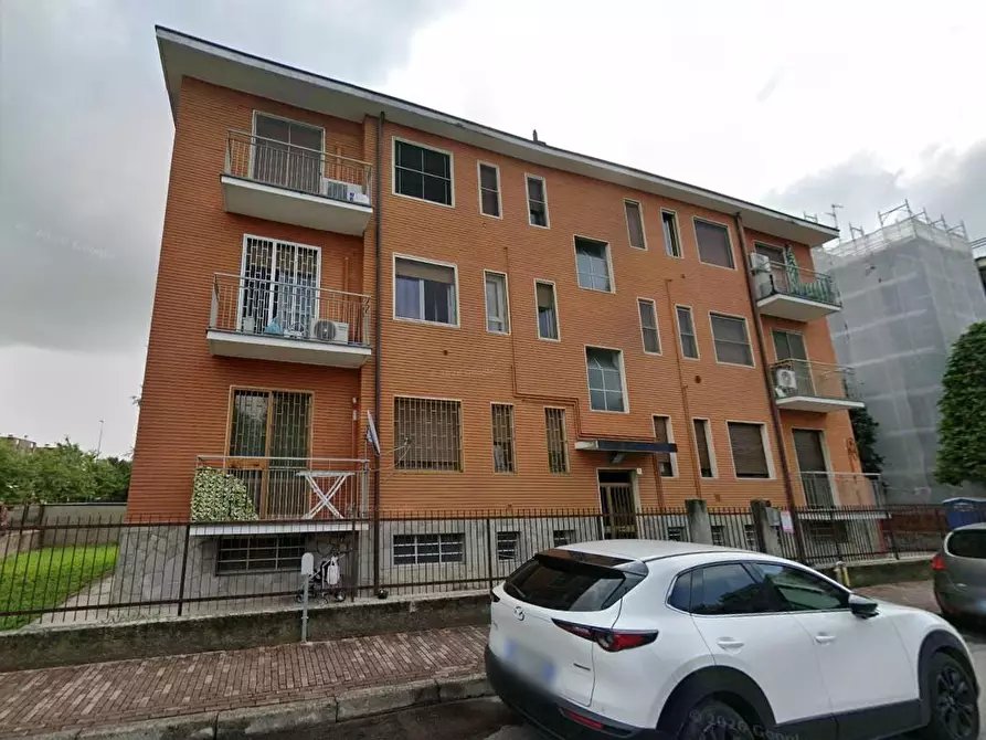 Immagine 2 di Appartamento in vendita  a Opera