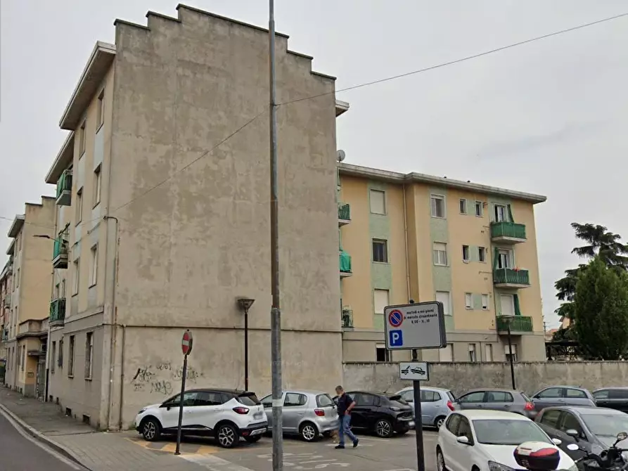 Immagine 2 di Appartamento in vendita  a Limbiate