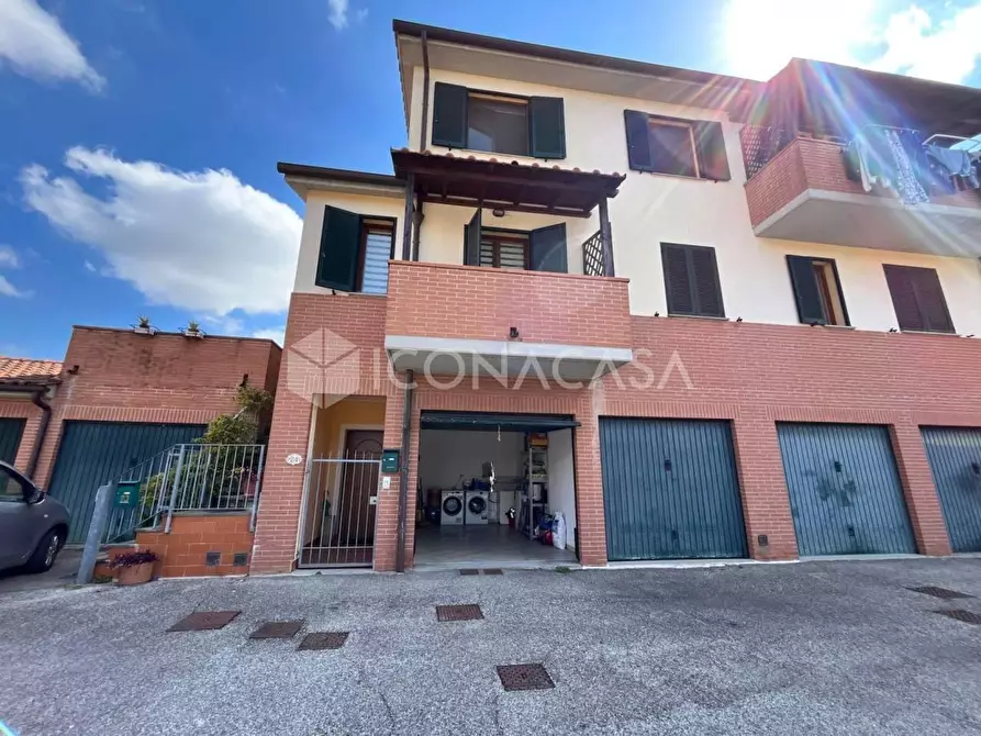 Immagine 1 di Appartamento in vendita  a Calcinaia