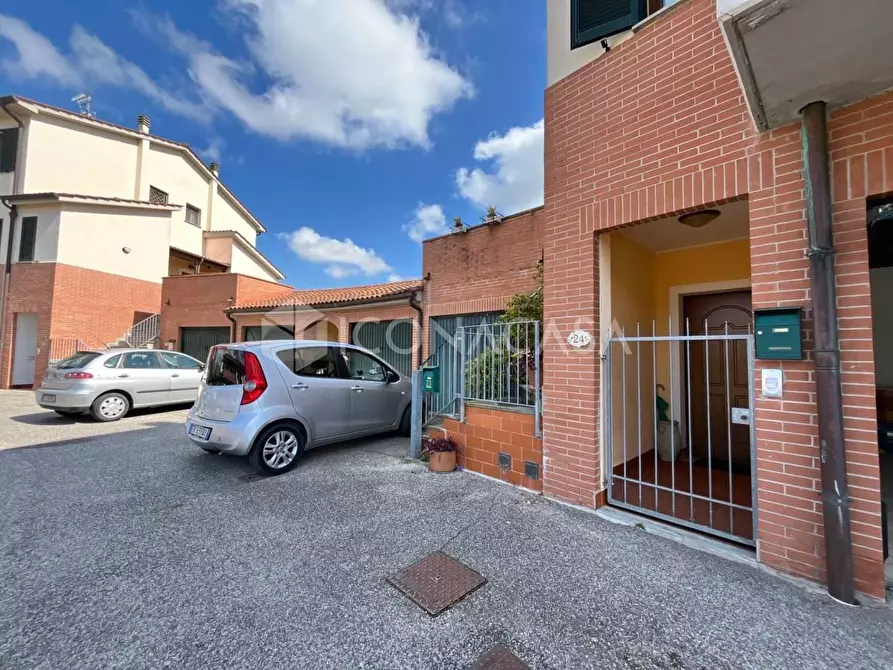 Immagine 2 di Appartamento in vendita  a Calcinaia