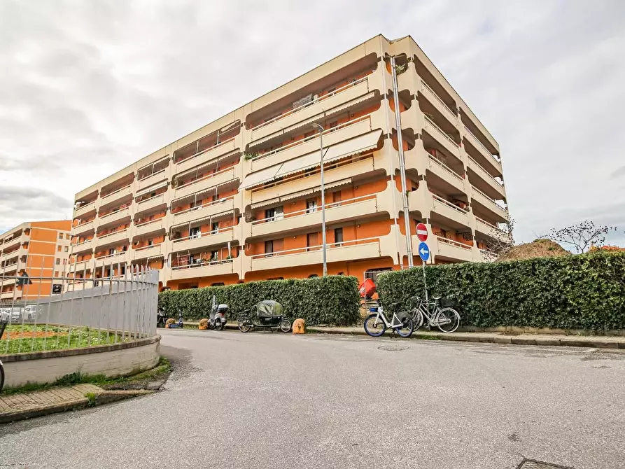 Immagine 39 di Appartamento in vendita  a Pisa