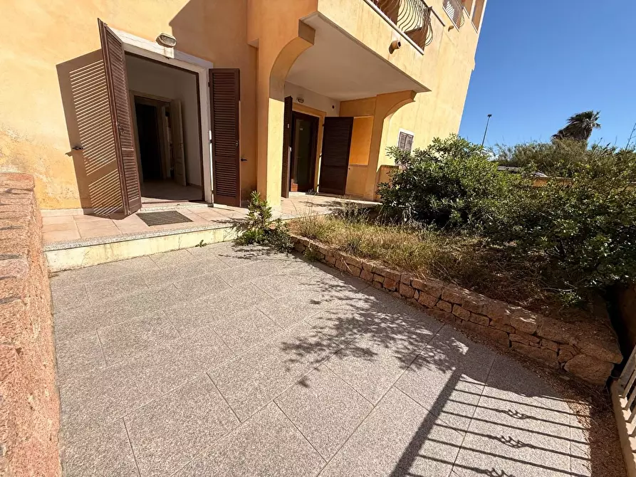 Immagine 36 di Appartamento in vendita  a Santa Teresa Gallura
