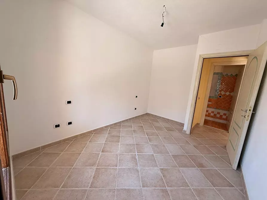 Immagine 15 di Appartamento in vendita  a Santa Teresa Gallura