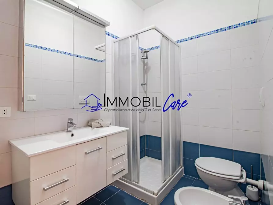 Immagine 14 di Appartamento in vendita  a Livorno