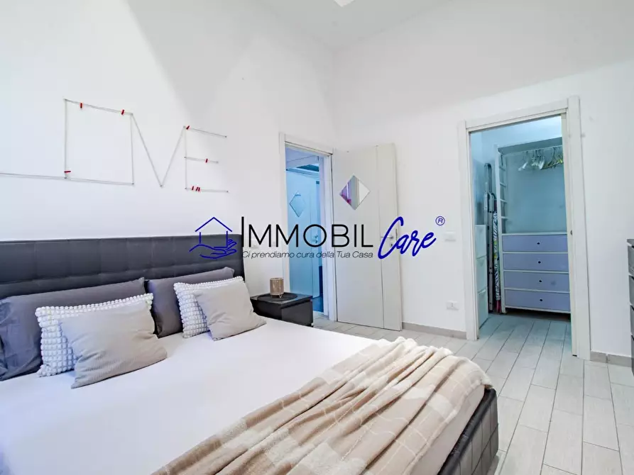 Immagine 11 di Appartamento in vendita  a Livorno