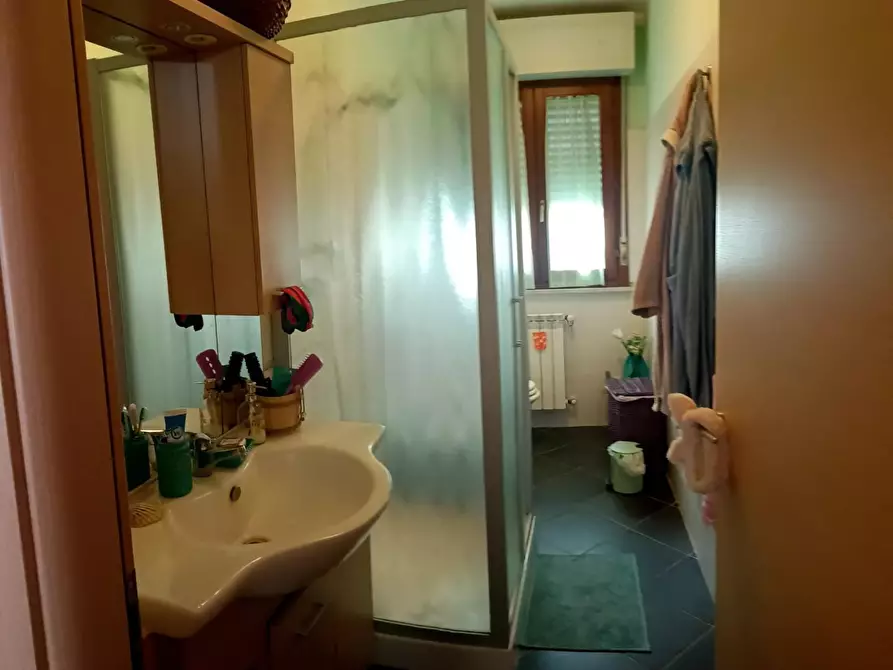 Immagine 9 di Appartamento in affitto  a Cascina
