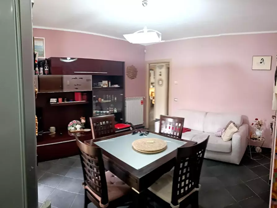 Immagine 2 di Appartamento in affitto  a Cascina