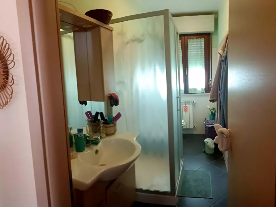 Immagine 10 di Appartamento in affitto  a Cascina