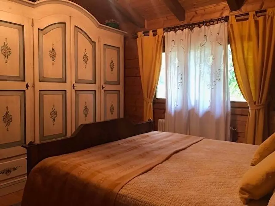 Immagine 17 di Baita in vendita  a Arta Terme