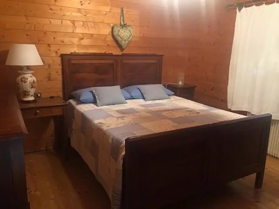 Immagine 18 di Baita in vendita  a Arta Terme