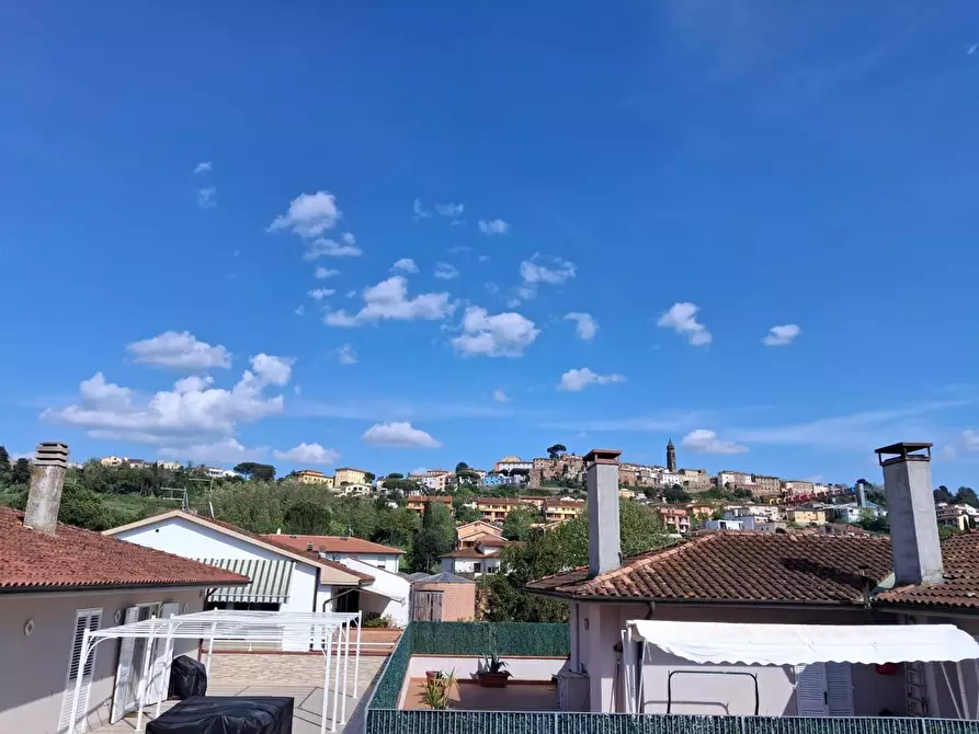 Immagine 41 di Appartamento in vendita  a Peccioli