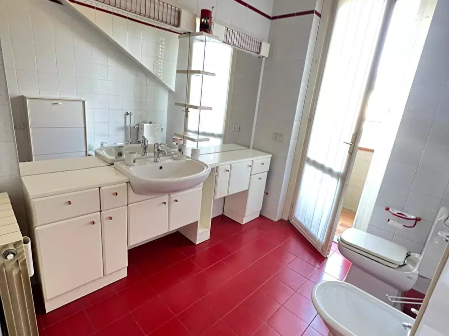 Immagine 9 di Porzione di casa in vendita  a Colle Di Val D'elsa