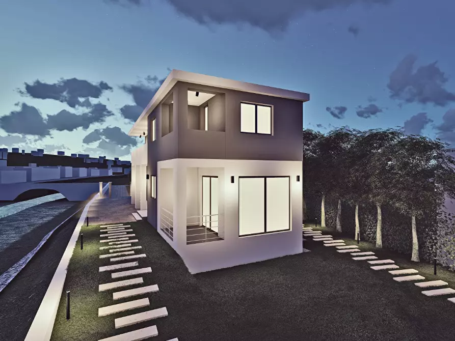 Immagine 10 di Villa in vendita  a Livorno