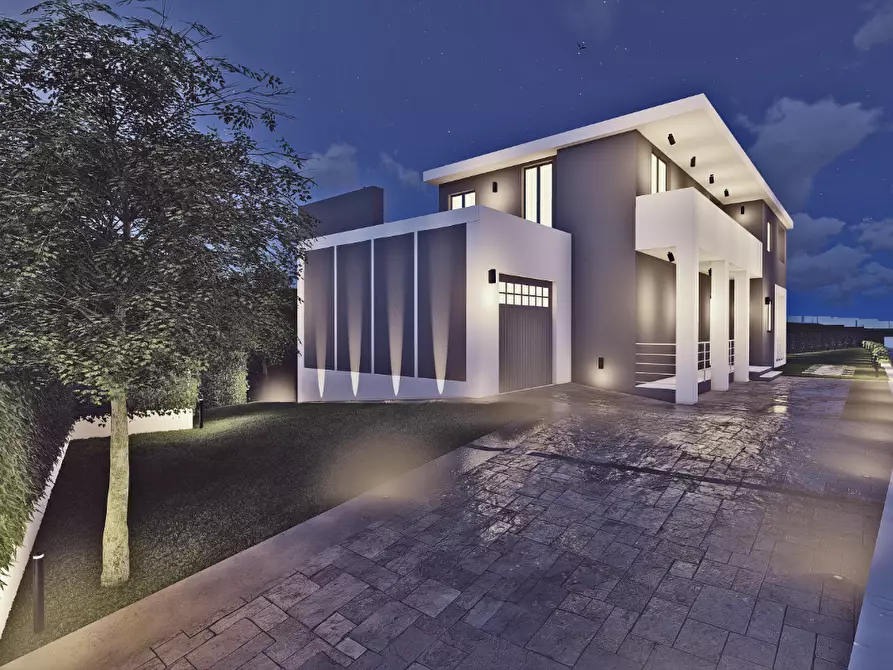 Immagine 2 di Villa in vendita  a Livorno