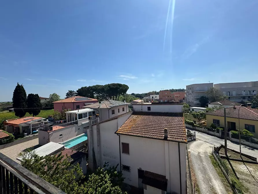 Immagine 13 di Appartamento in vendita  a Collesalvetti