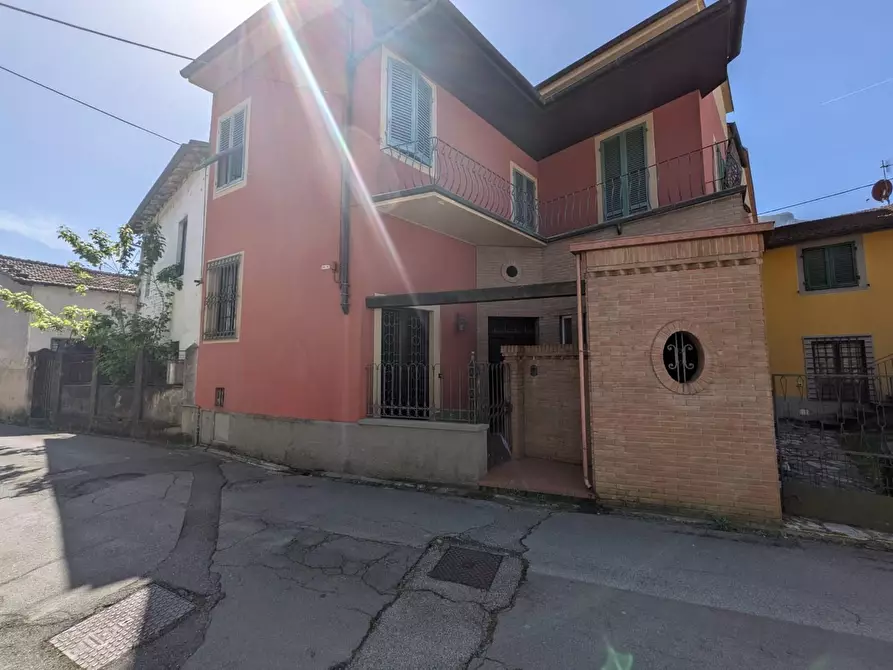 Immagine 1 di Terratetto in vendita  a Barga