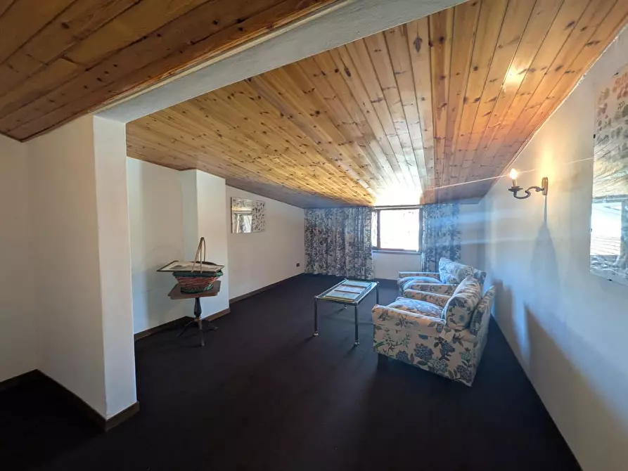 Immagine 37 di Terratetto in vendita  a Barga