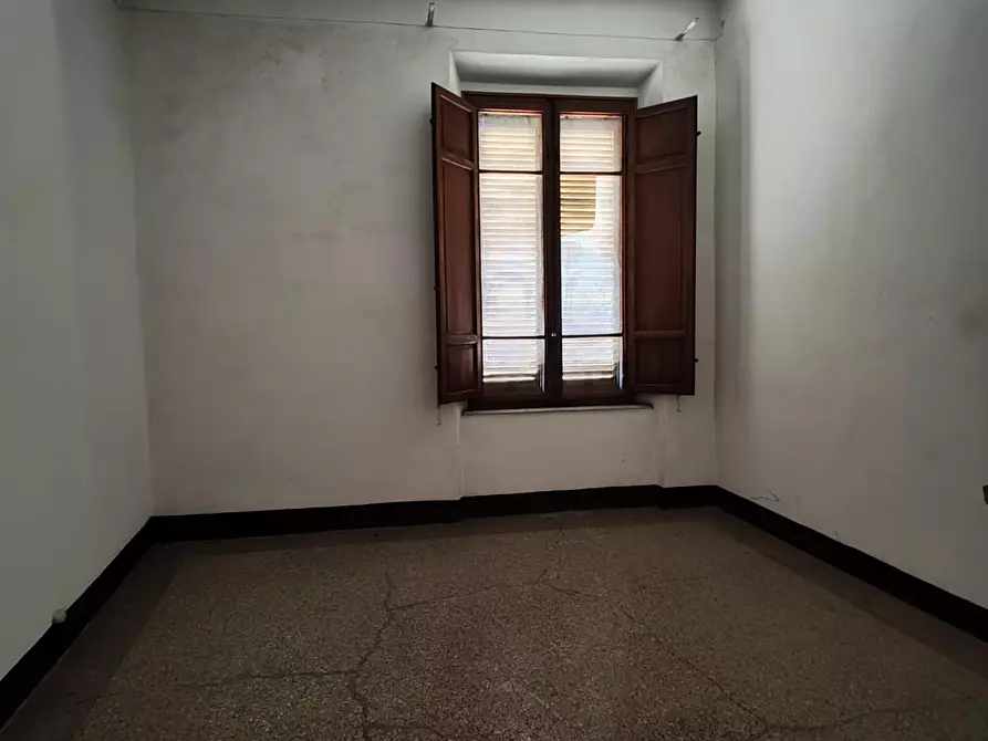 Immagine 11 di Appartamento in vendita  a Barga
