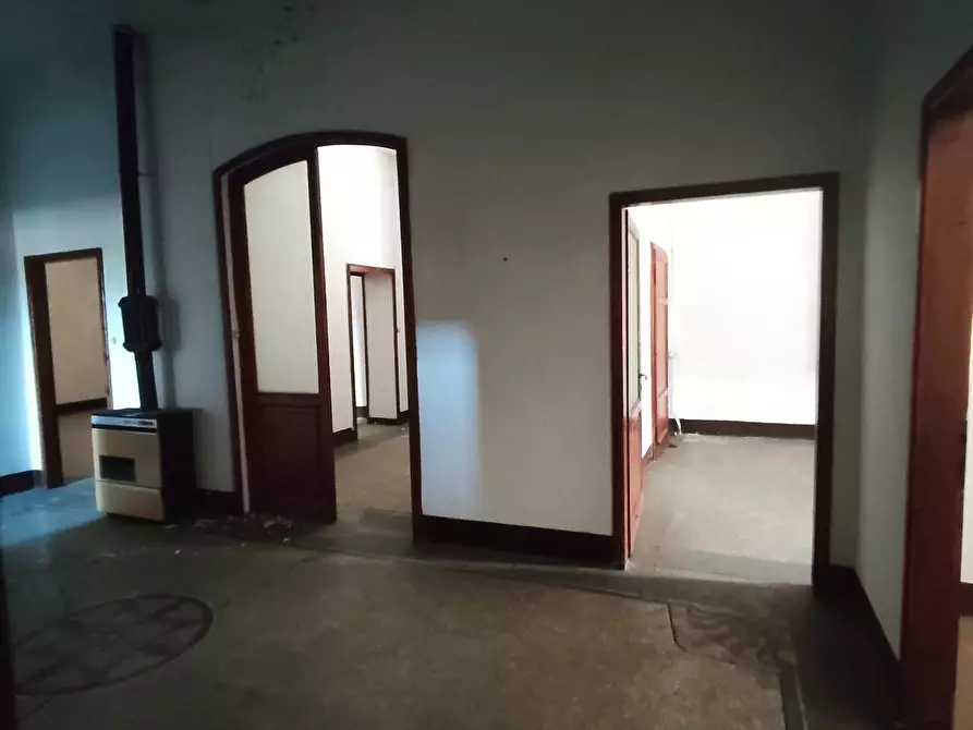 Immagine 7 di Appartamento in vendita  a Barga