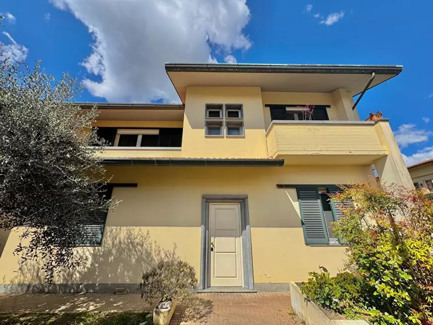 Immagine 5 di Villa in vendita  a Ponsacco