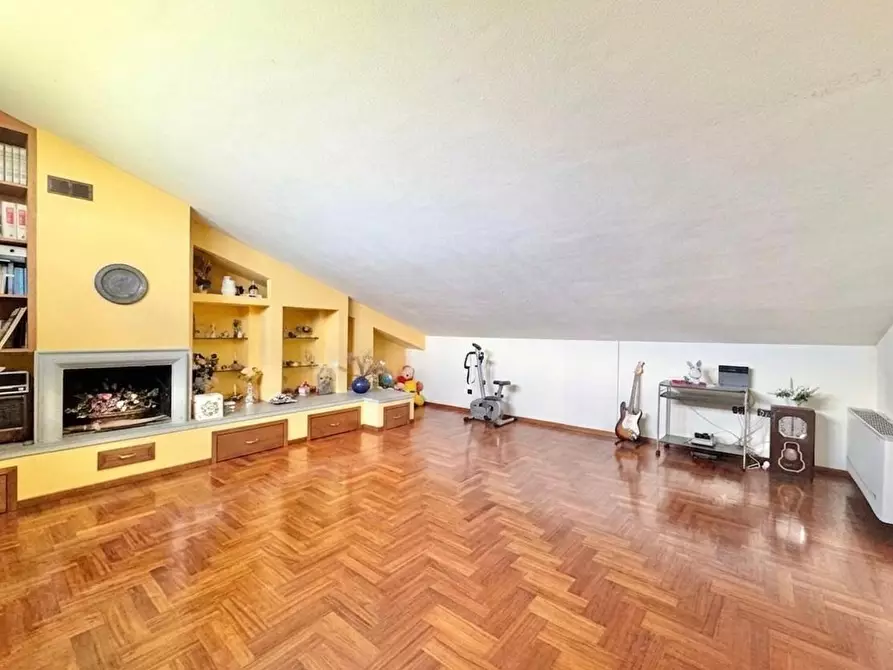 Immagine 32 di Villa in vendita  a Ponsacco