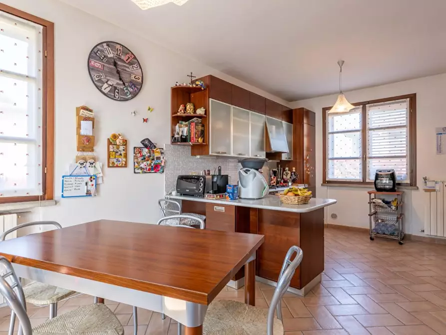 Immagine 29 di Villa in vendita  a Collesalvetti