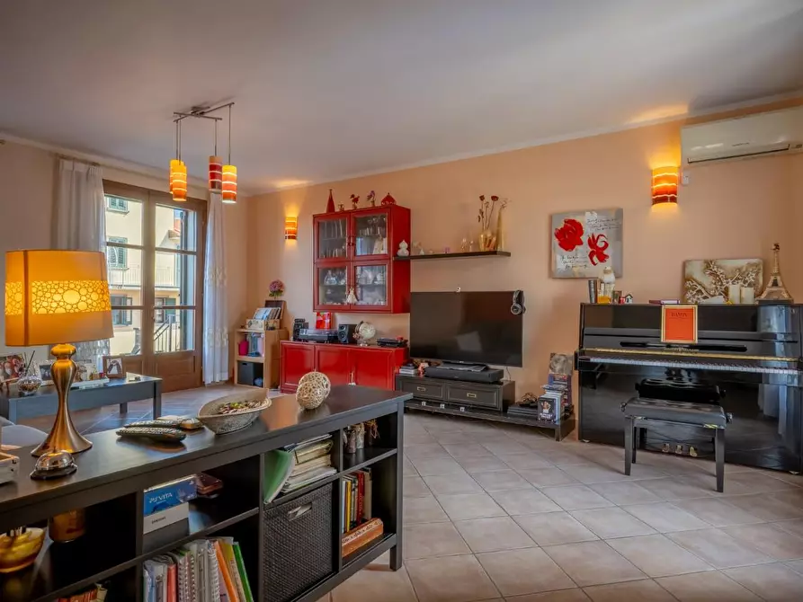 Immagine 20 di Villa in vendita  a Collesalvetti