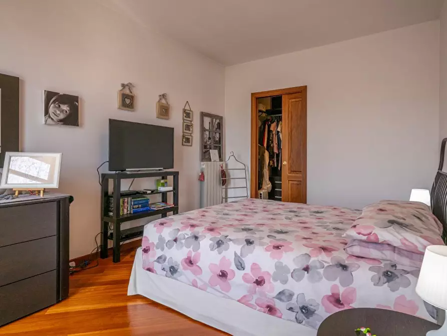 Immagine 36 di Villa in vendita  a Collesalvetti