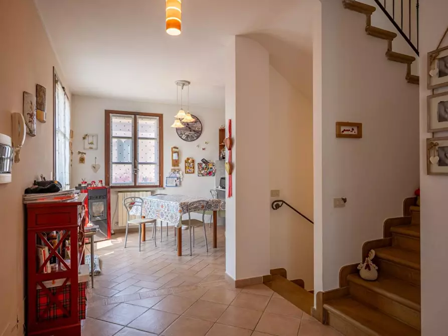 Immagine 25 di Villa in vendita  a Collesalvetti