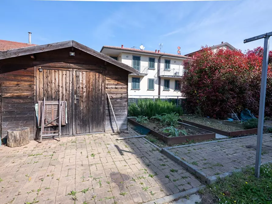 Immagine 8 di Villa in vendita  a Collesalvetti