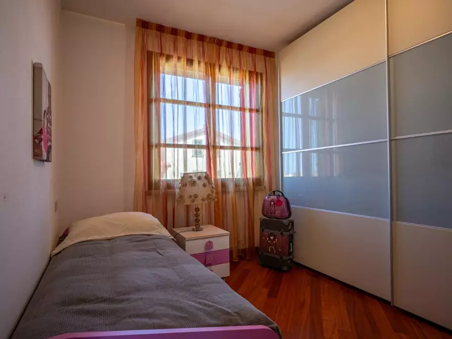 Immagine 47 di Villa in vendita  a Collesalvetti