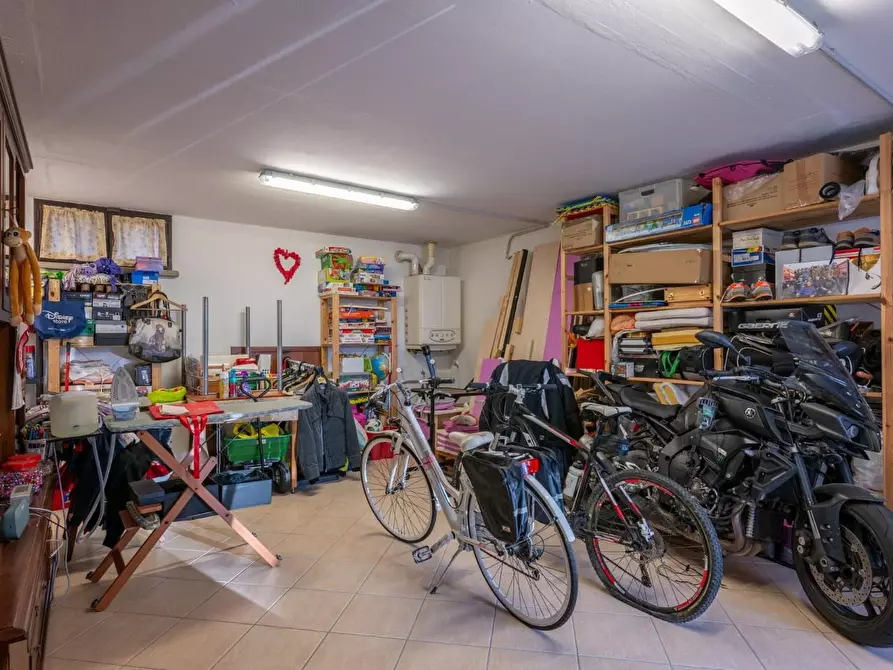 Immagine 51 di Villa in vendita  a Collesalvetti