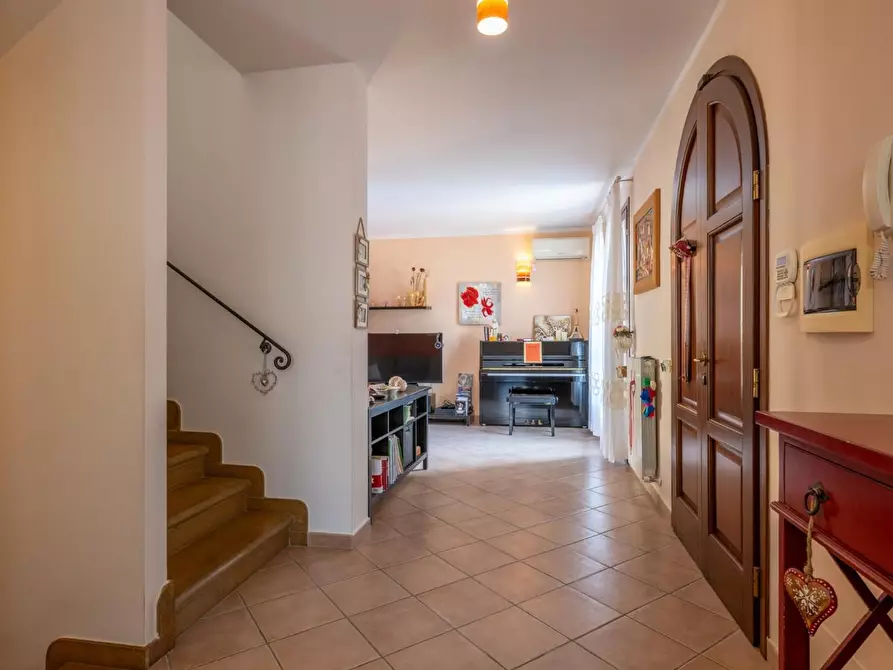 Immagine 27 di Villa in vendita  a Collesalvetti